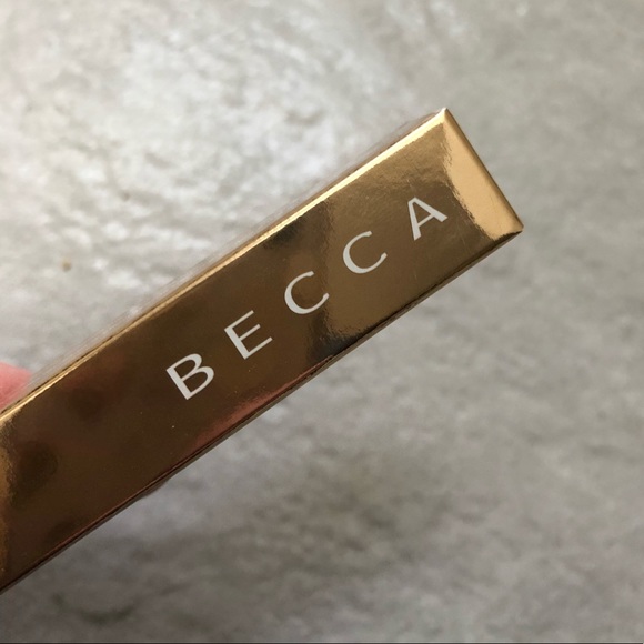 Becca Ultimate Lip Definer in Charming - Picture 4 of 5